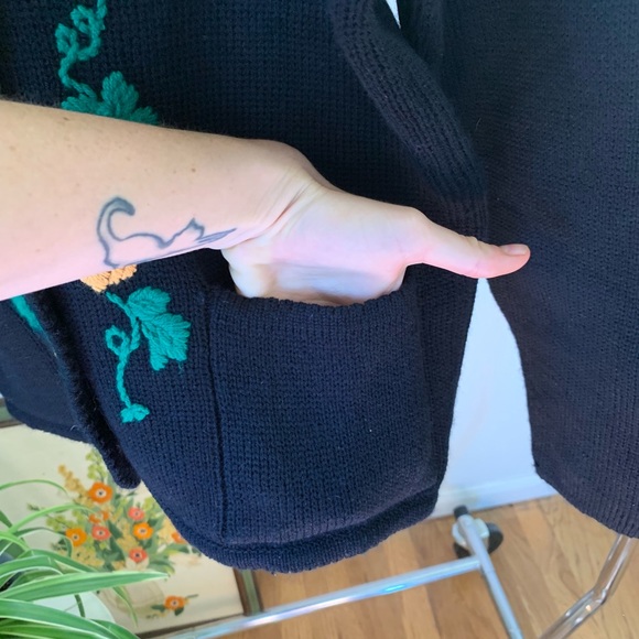 [SOLD ETSY] Vintage Pumpkin Halloween Cardigan - Picture 6 of 7